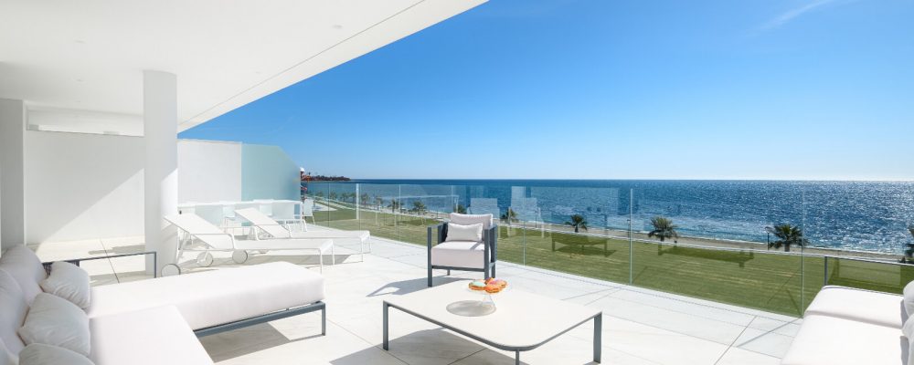 Emare-Estepona-front-line-beach-apartment-_Realista-Real-Estate-Marbella-4
